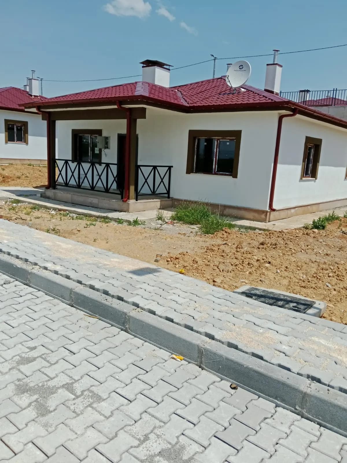 MED YAPI TUTALL DAN DİLEKTE MUHTEŞEM LOKASYONDA SATILIK 3+1 KÖY EVİ