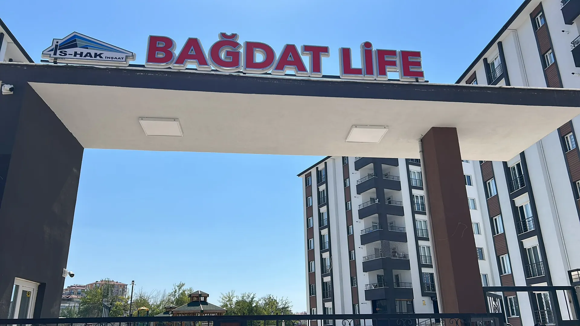 UÇBAĞLAR'DA ÇEVRE YOLUNA YAKIN SATILIK 3+1 DAİRE!